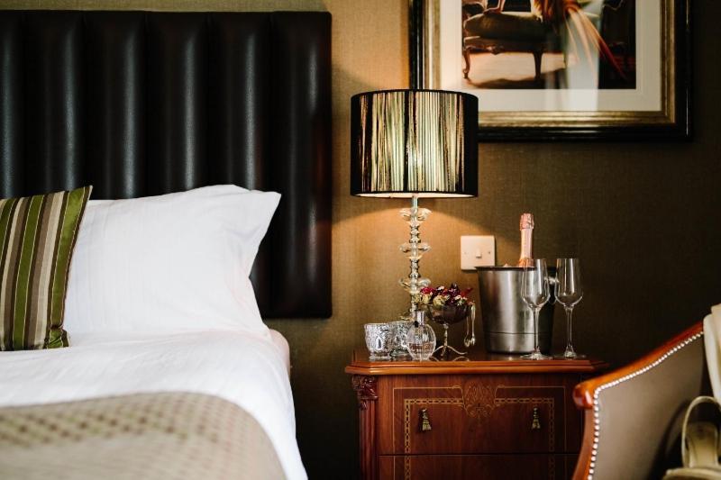 Brackenborough Hotel Лаут Екстериор снимка