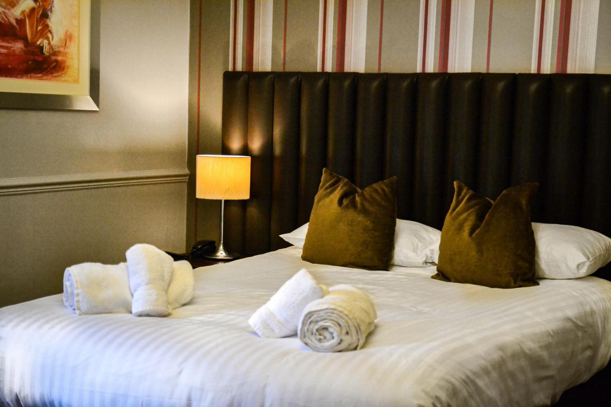 Brackenborough Hotel Лаут Екстериор снимка