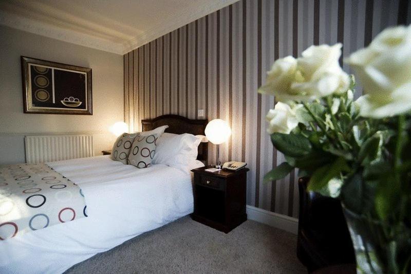 Brackenborough Hotel Лаут Екстериор снимка